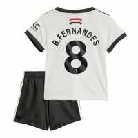 Camiseta Manchester United Bruno Fernandes #8 Tercera Equipación Replica 2024-25 para niños mangas cortas (+ Pantalones cortos)